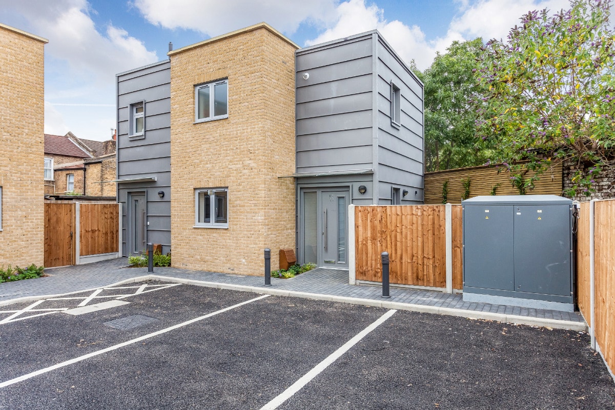 Selkirk Mews slide 5