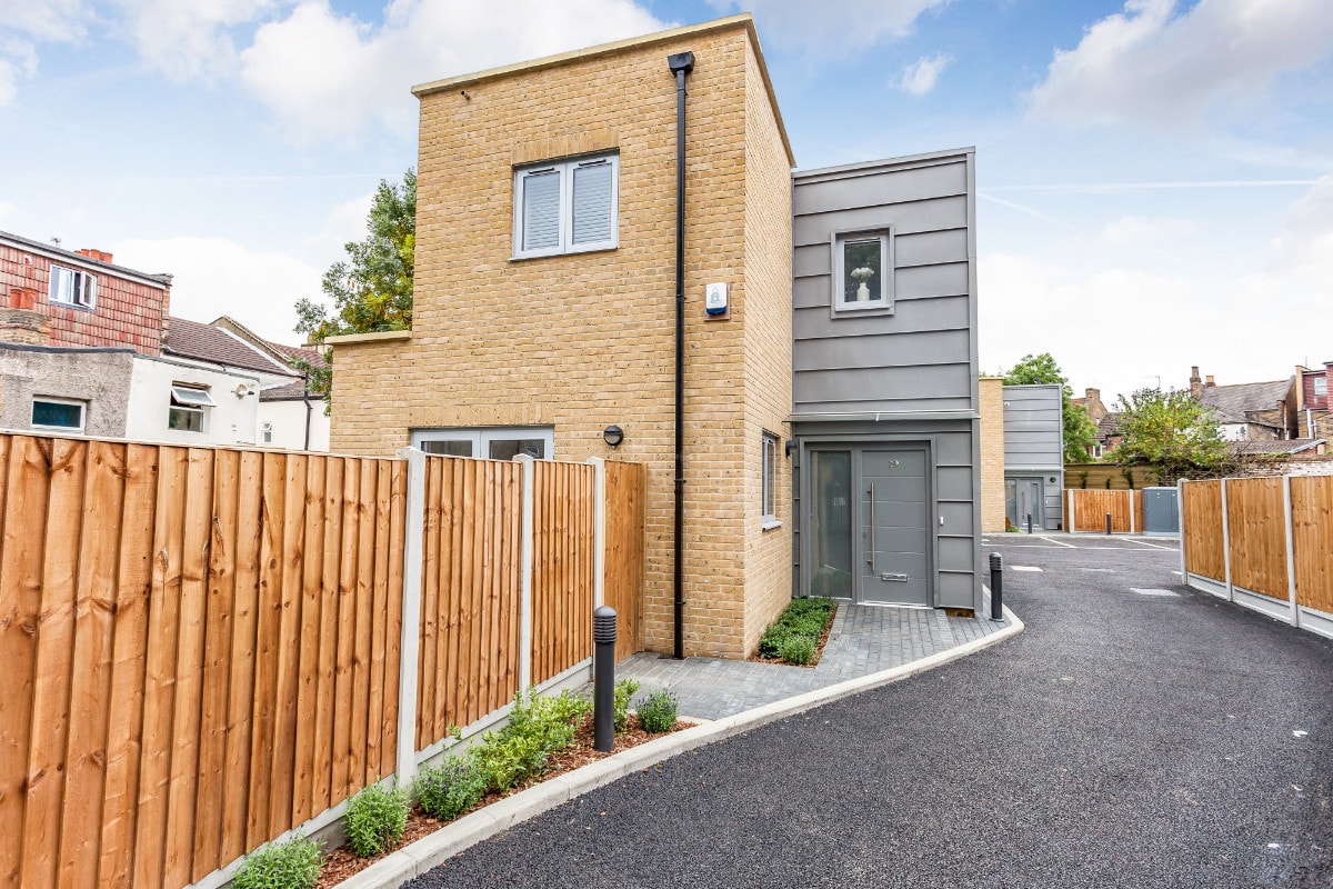 Selkirk Mews slide 6